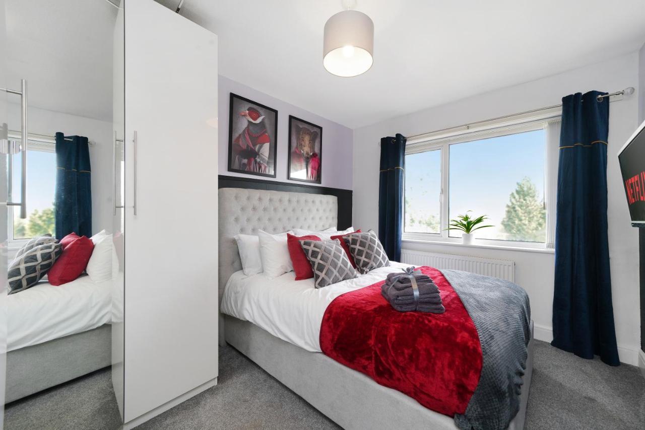 The Stylish Warwick Abode - Balcony - Garden Villa Leek Wootton Esterno foto